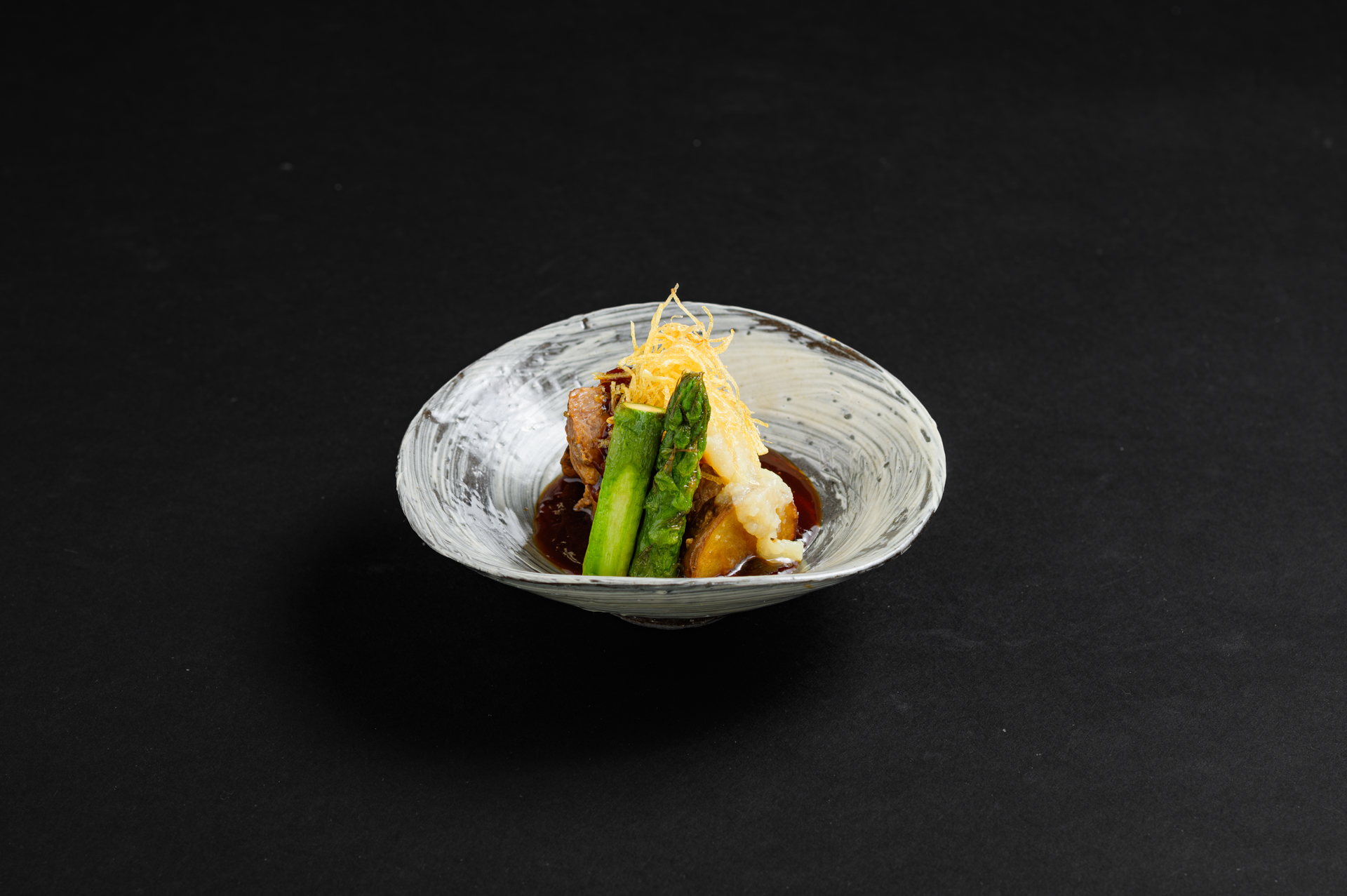 蕪霙仕立(甘鯛焼目、松茸: 焼木の葉長芋、紅葉人参、 江戸菜、 口・松葉柚子)
