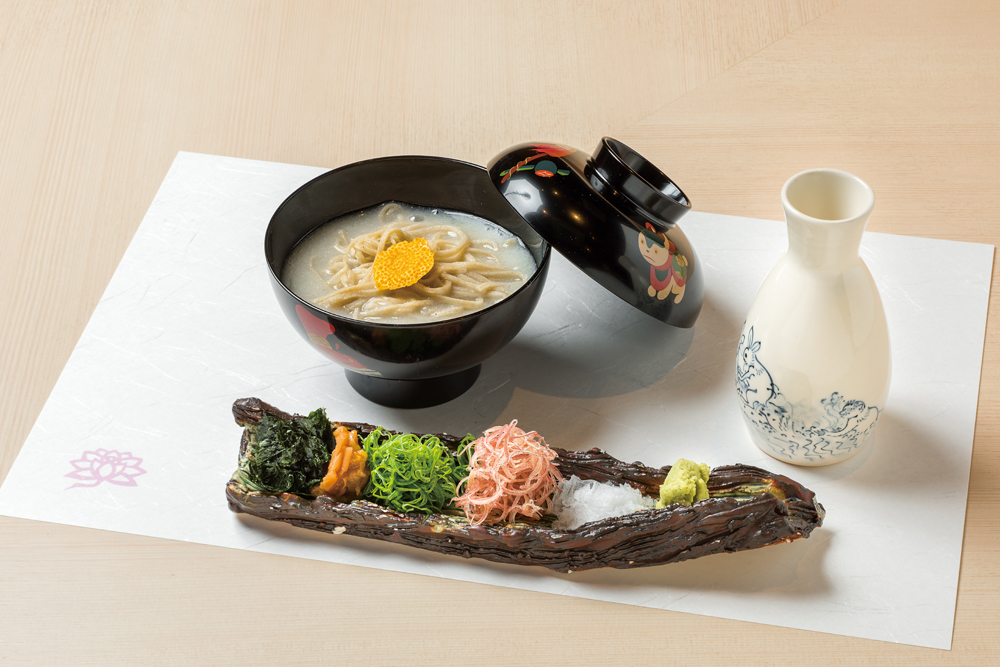 芝海老蓑揚(牡蠣新挽揚、根乾酪揚、公孫樹丸十、枯枝牛蒡、稲穂、酢橘)